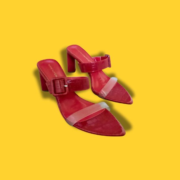 🔥💣 Fiery Red Leather Pointed Toe Heels!🔥💣 - Picture 1 of 6